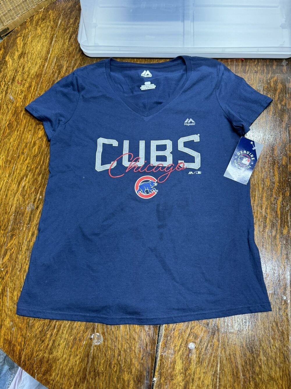 MLB Women's Chicago Cubs Majestic Short Sleeve T-Shirt size Medium NWT Blue